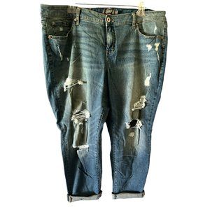 Torrid Crop Boyfriend Straight Vintage Stretch Mid-Rise Jean 18